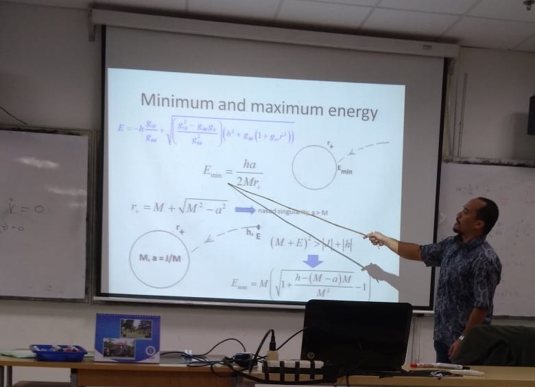 Kolokium tentang Lubang Hitam di Jurusan Astronomi ITB oleh Dosen Fisika UNPAR